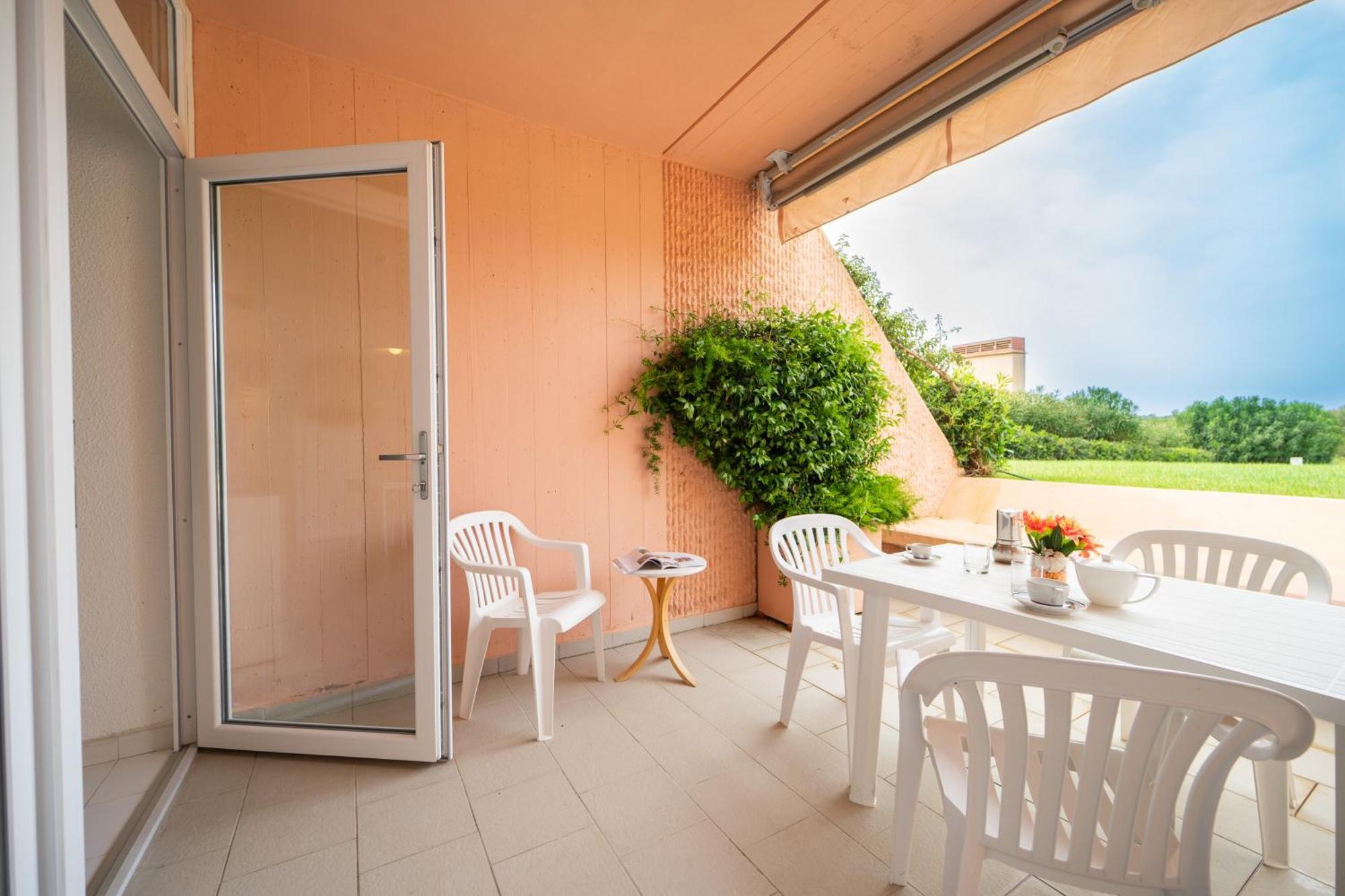 Residence Scoglietto 50 Пунта Ала Екстериор снимка